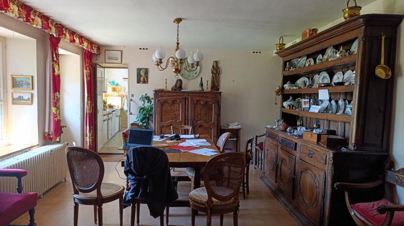 Maison - 213 m² - 12 pièces