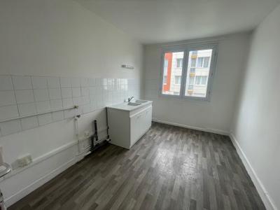 Appartement - 87 m² - 5 pièces