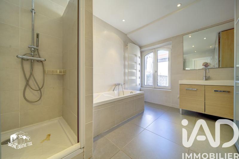 Maison de village - 205 m² - 8 pièces