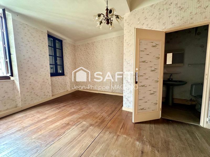 Maison - 216 m² - 7 pièces