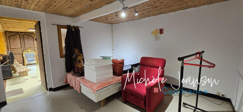 Local d'activité / Entrepôt - 213 m² - 3 pièces