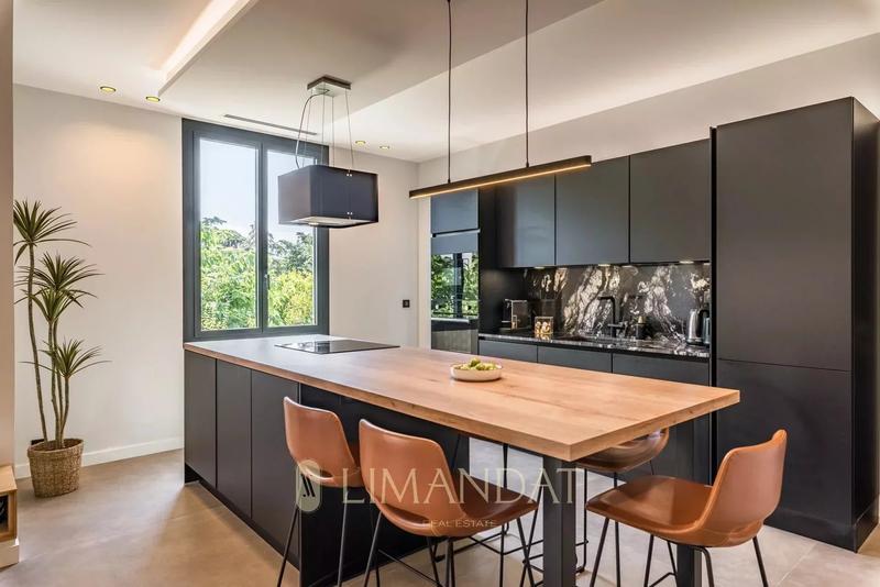 Villa - 150 m² - 6 pièces