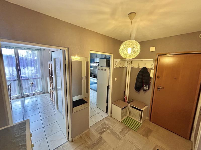 Appartement - 99 m² - 5 pièces