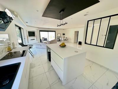 Villa - 130 m² - 5 pièces