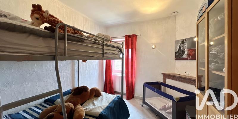 Maison - 230 m² - 7 pièces