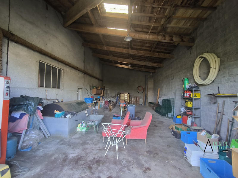 Maison - 210 m² - 6 pièces