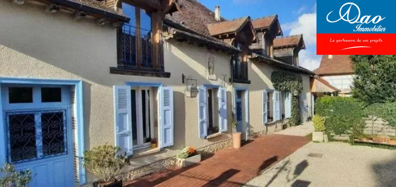 Maison - 250 m² - 6 pièces