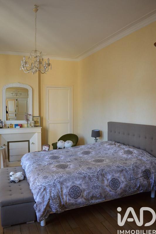 Maison - 390 m² - 12 pièces