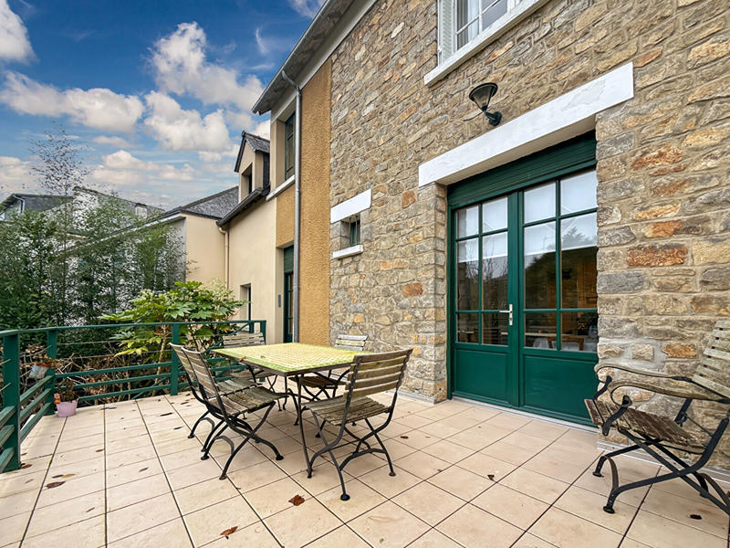 Maison - 152 m² - 7 pièces