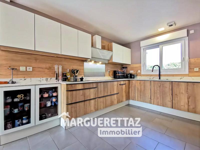 Villa - 352 m² - 10 pièces