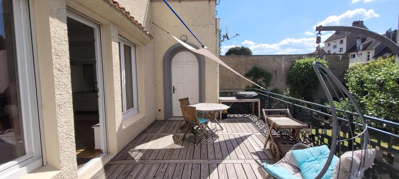 Maison - 314 m² - 10 pièces