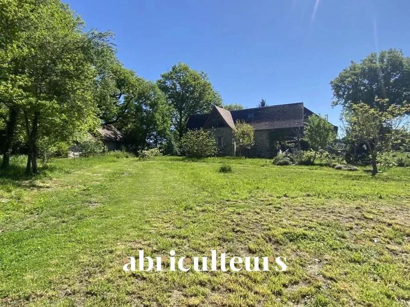 Maison de village - 160 m² - 9 pièces