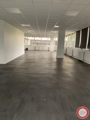 Local commercial - 143 m²