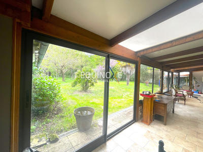 Villa - 190 m² - 10 pièces