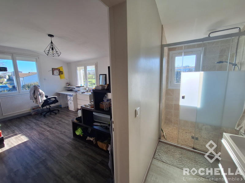 Maison traditionnelle - 198 m² - 7 pièces