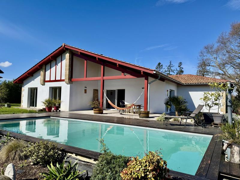 Maison contemporaine - 148 m² - 5 pièces