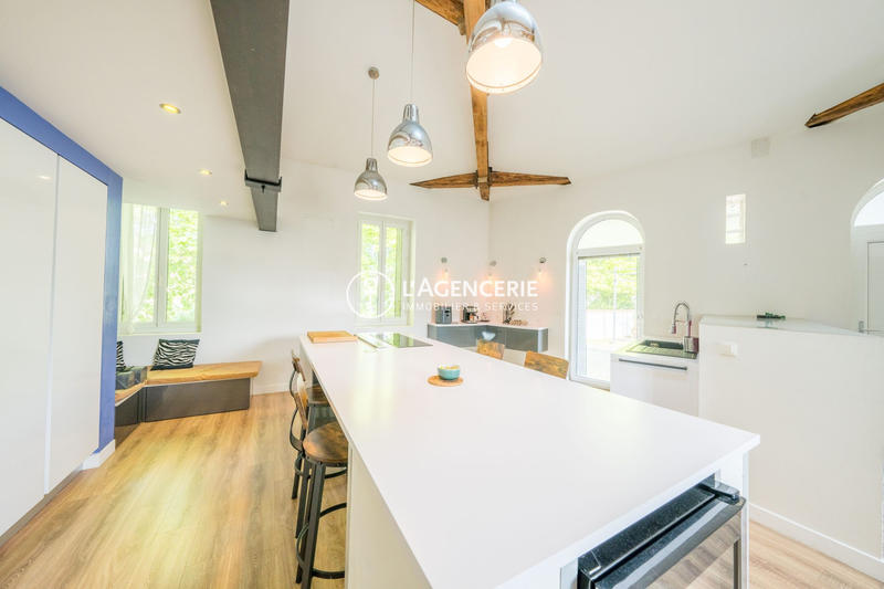 Appartement - 107 m² - 4 pièces