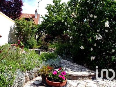 Maison - 195 m² - 9 pièces