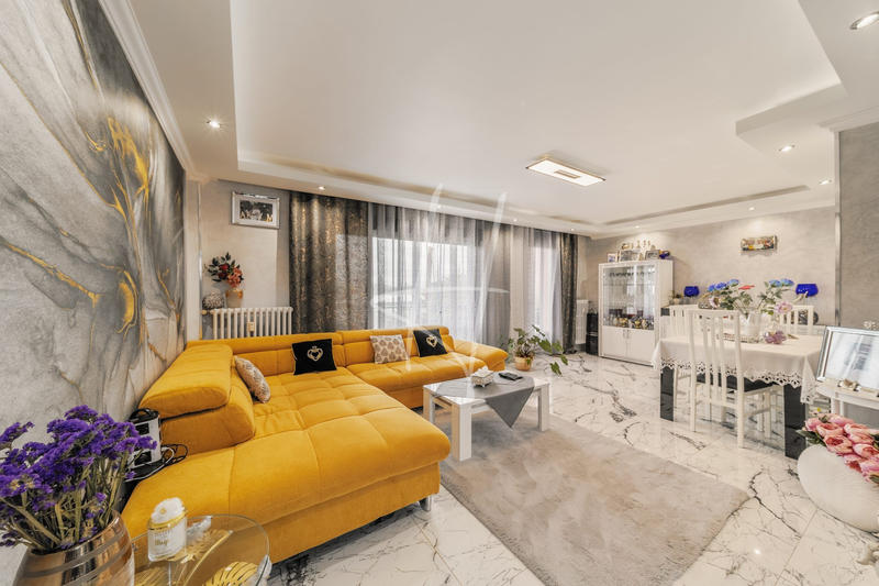 Appartement - 86 m² - 5 pièces