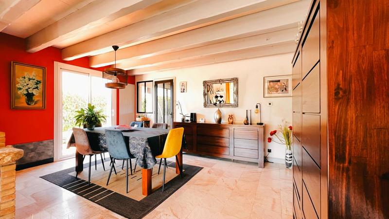 Maison - 188 m² - 7 pièces