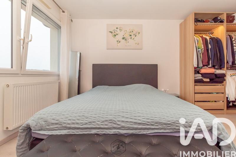 Maison - 96 m² - 5 pièces