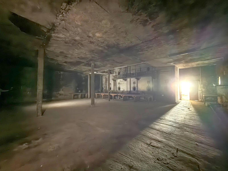 Maison - 230 m² - 1 pièce