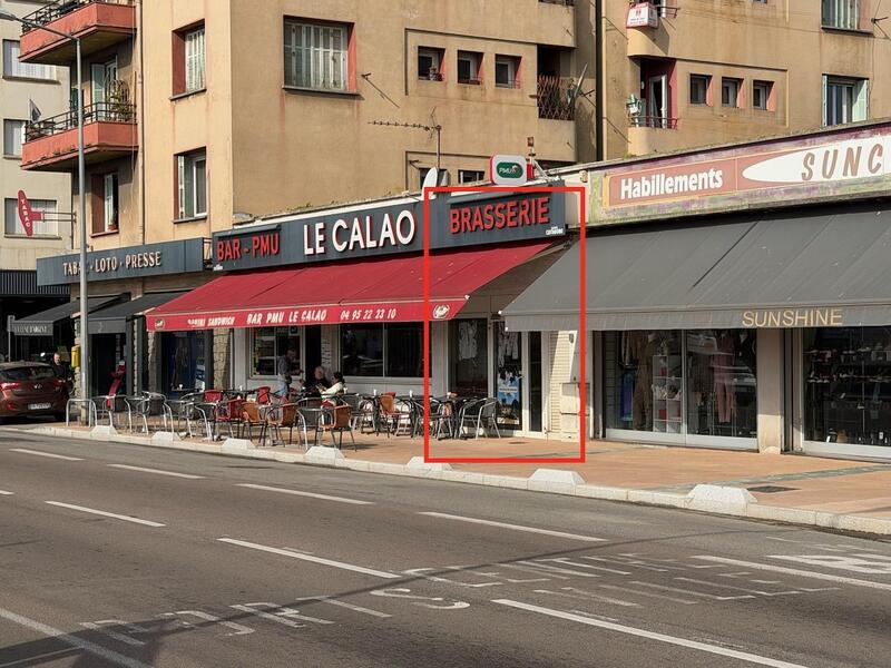 Local commercial - 67 m² - 2 pièces