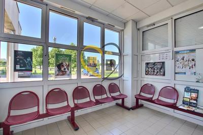 Local commercial - 185 m² - 10 pièces