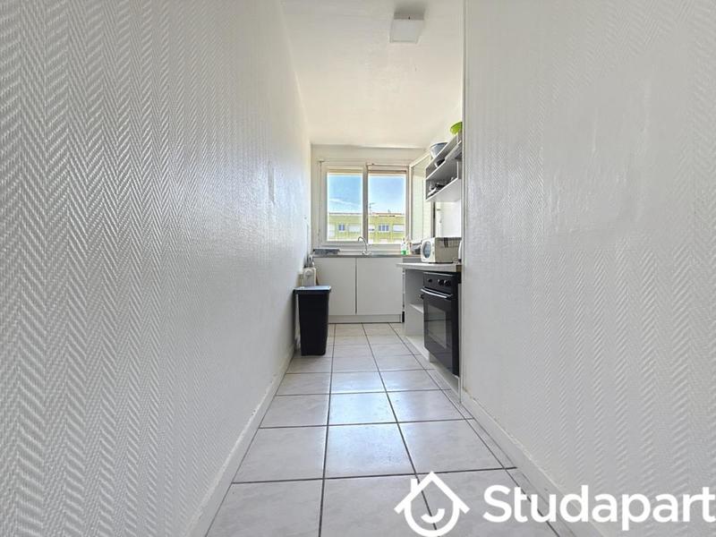 Chambre - 9 m² - 1 pièce