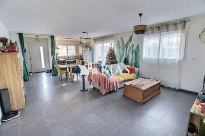 Maison - 80 m² - 3 pièces