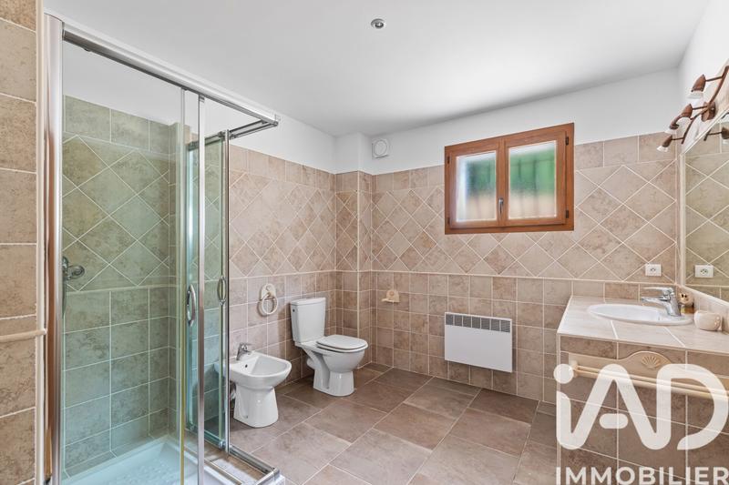 Maison - 183 m² - 4 pièces