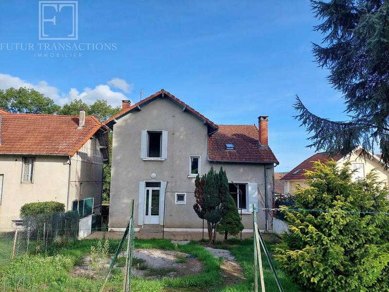 Maison - 138 m² - 7 pièces