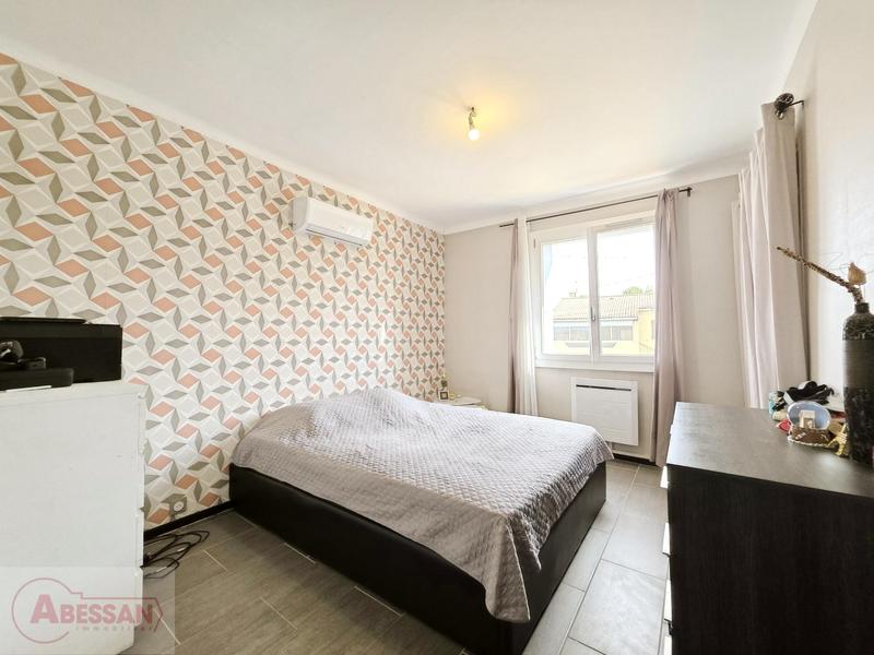 Maison - 180 m² - 8 pièces