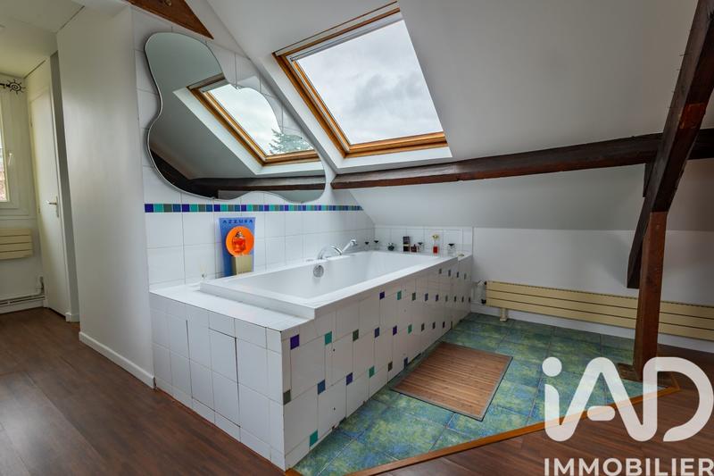 Maison - 178 m² - 8 pièces