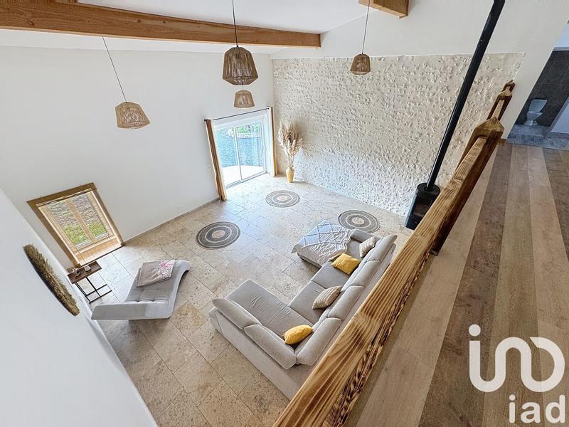 Maison - 230 m² - 5 pièces