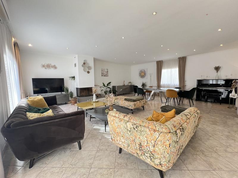 Villa - 230 m² - 7 pièces