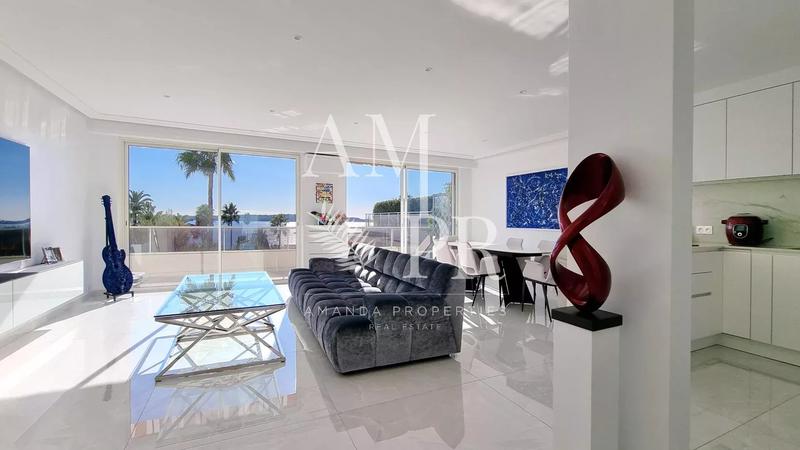 Appartement - 90 m² - 3 pièces