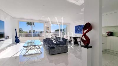 Appartement - 90 m² - 3 pièces