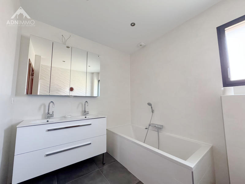 Maison - 175 m² - 6 pièces