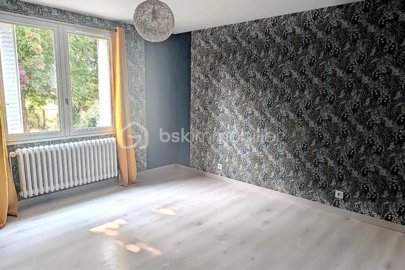 Maison traditionnelle - 160 m² - 8 pièces