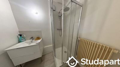 Chambre - 64 m² - 1 pièce