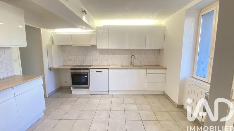 Maison de village - 89 m² - 4 pièces