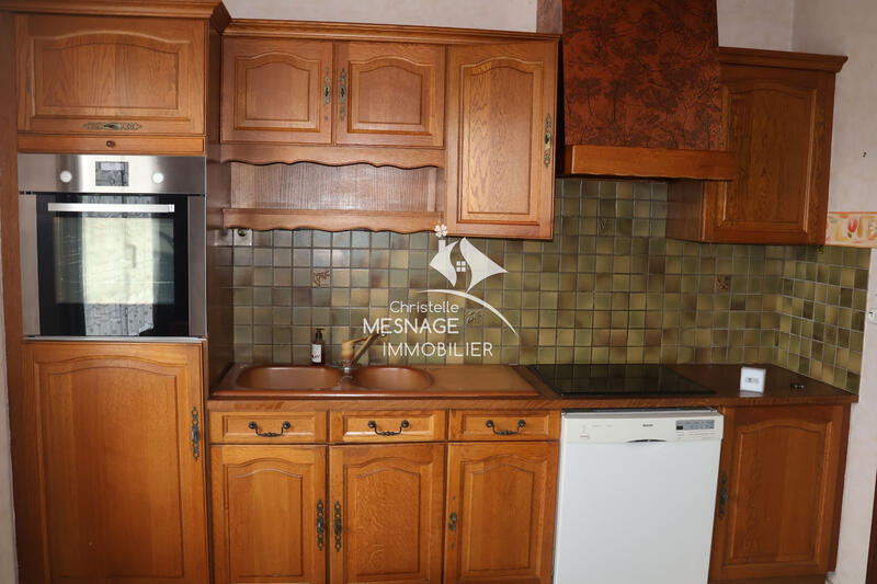 Maison - 90 m² - 5 pièces