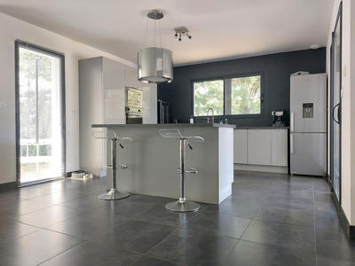 Maison - 149 m² - 5 pièces