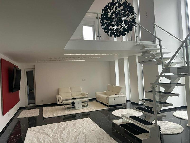 Villa - 180 m² - 6 pièces