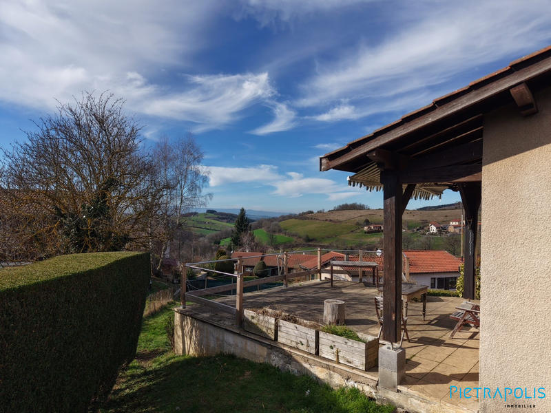 Maison - 92 m² - 5 pièces