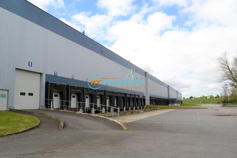 Entrepôt - 32 863 m²