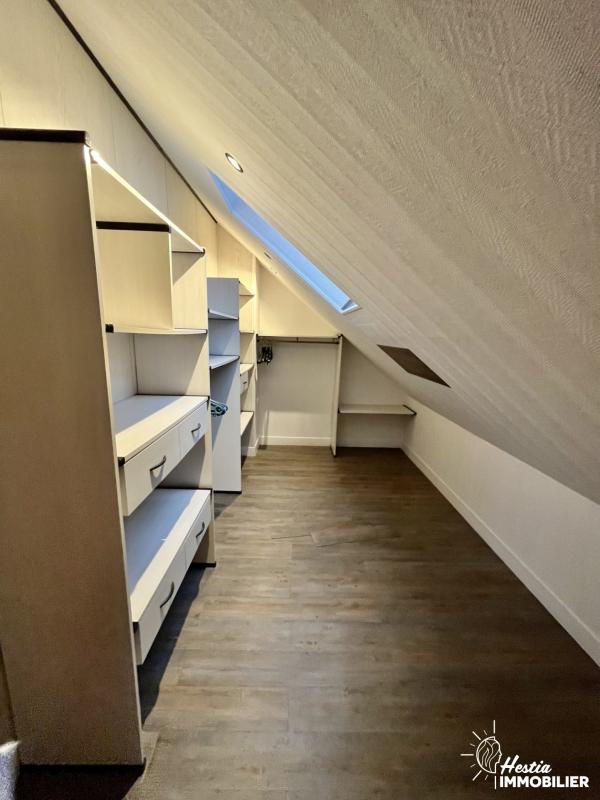 Maison - 218 m² - 8 pièces