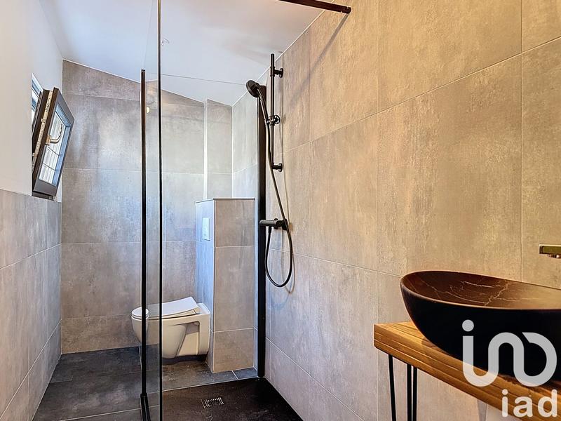 Maison - 207 m² - 8 pièces