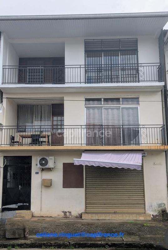 Immeuble - 247 m² - 11 pièces